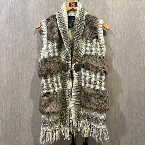 Cynthia Rowley Jackets & Blazers - Vintage Cynthia Rowley Faux Fur Patchwork Cable Knit Fringe Vest Size L
